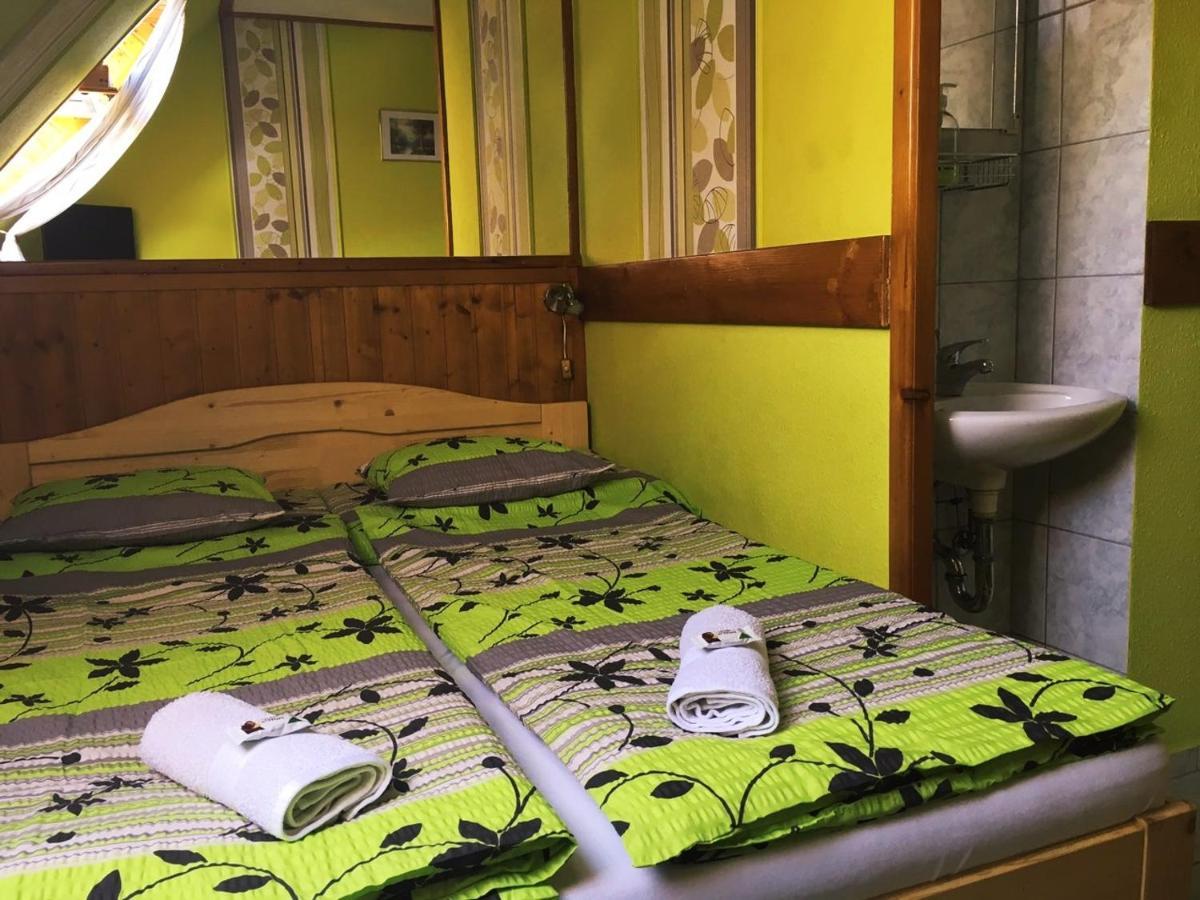 Csobogo Vendeghaz Apartment Eger Ngoại thất bức ảnh