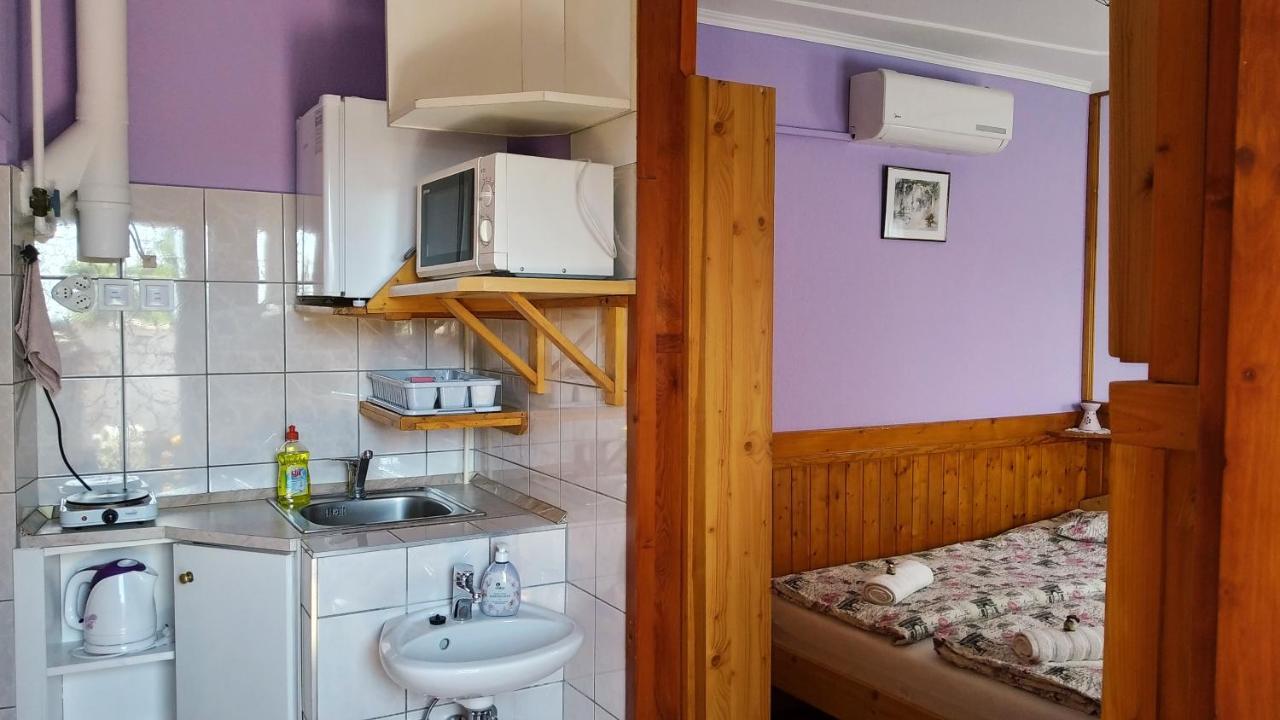 Csobogo Vendeghaz Apartment Eger Ngoại thất bức ảnh