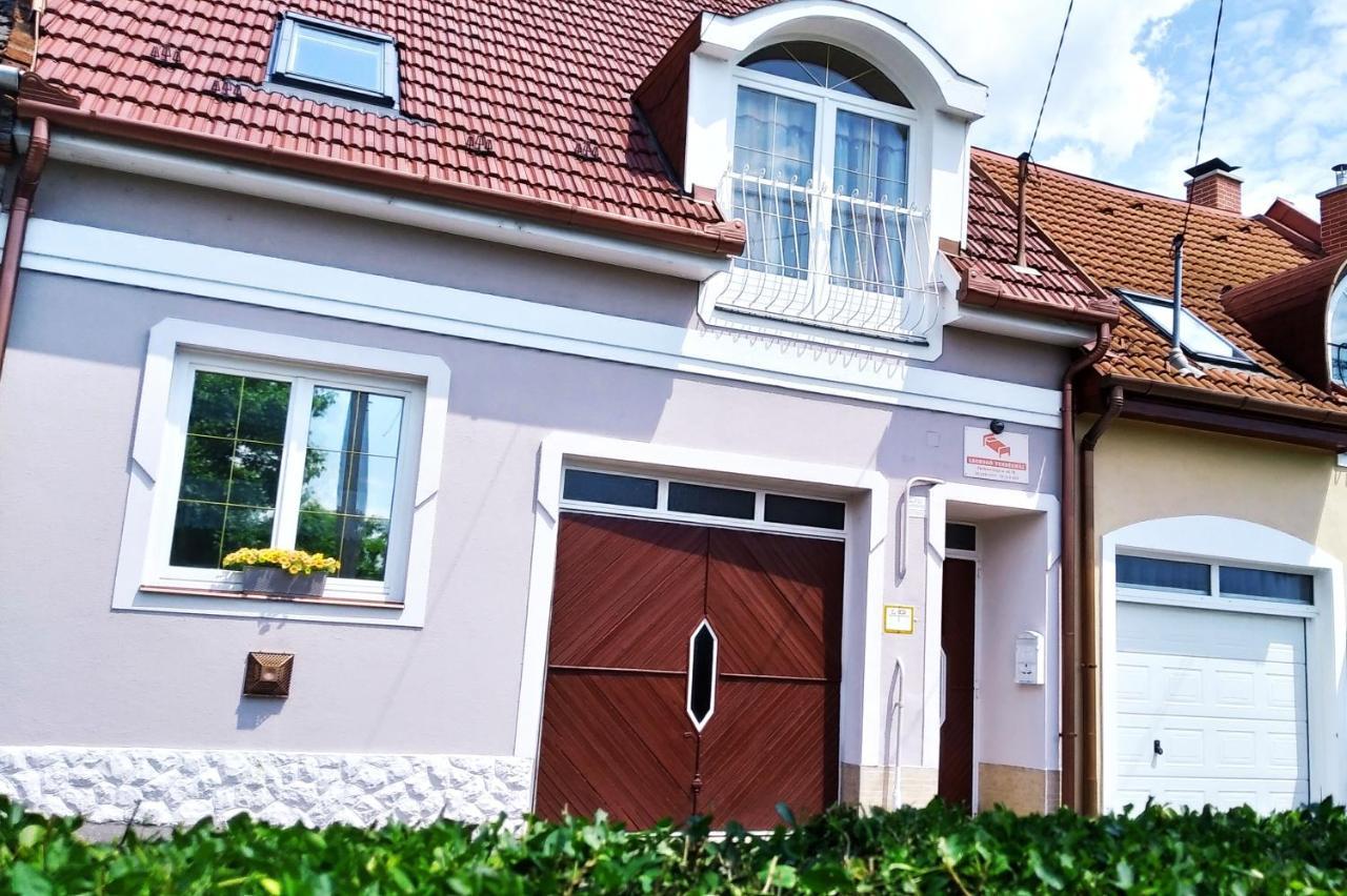 Csobogo Vendeghaz Apartment Eger Ngoại thất bức ảnh